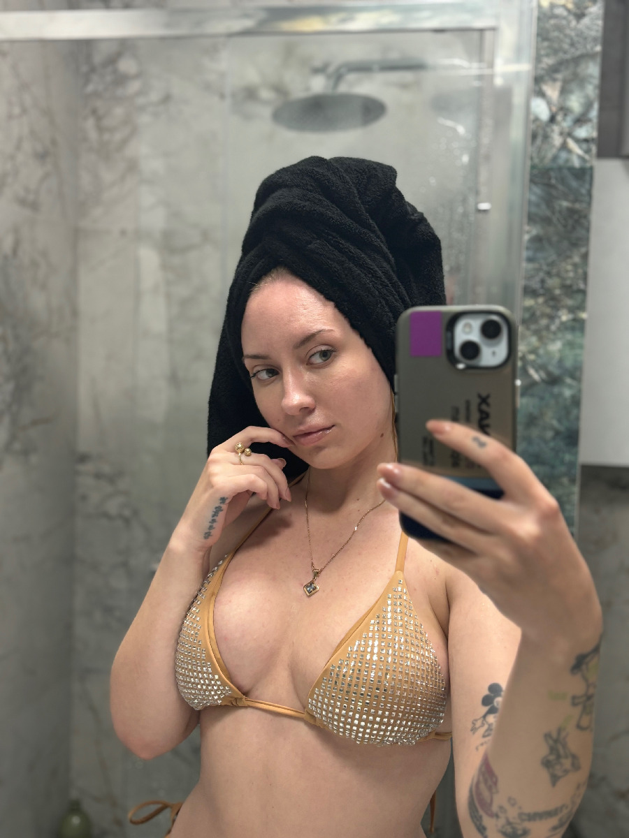 Nude girl KateV in Xinxiang