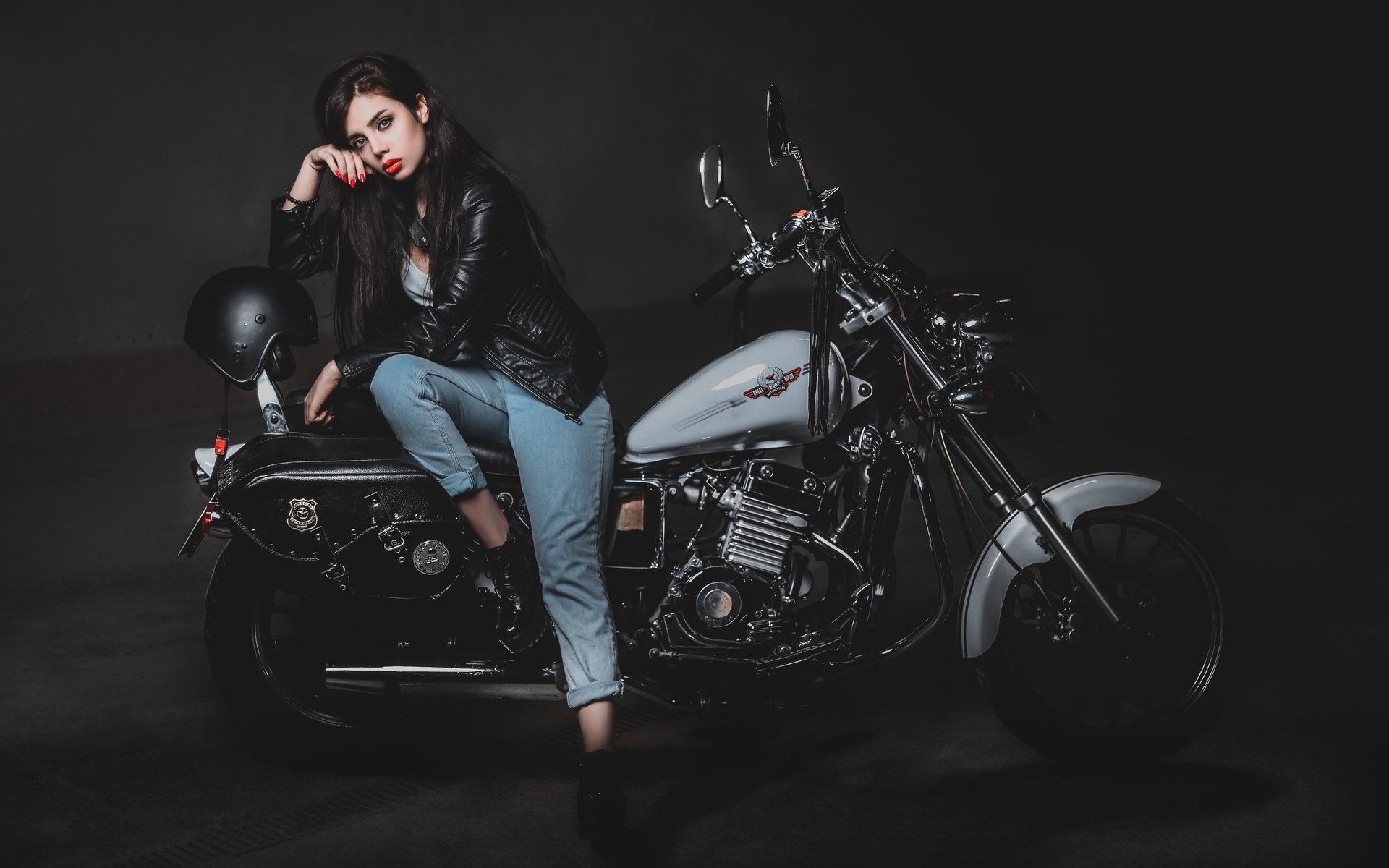 Biker girls: style and drive in Xinxiang
