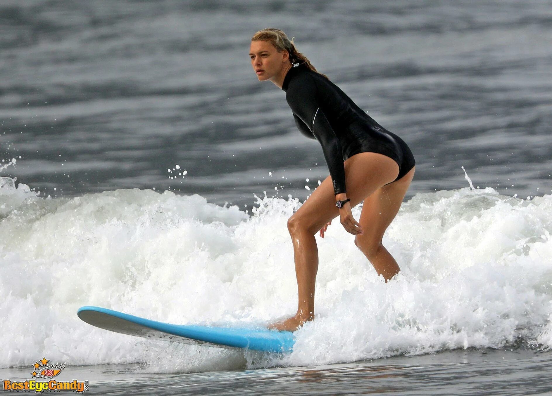 Kelly Rohrbach underwear in Xinxiang