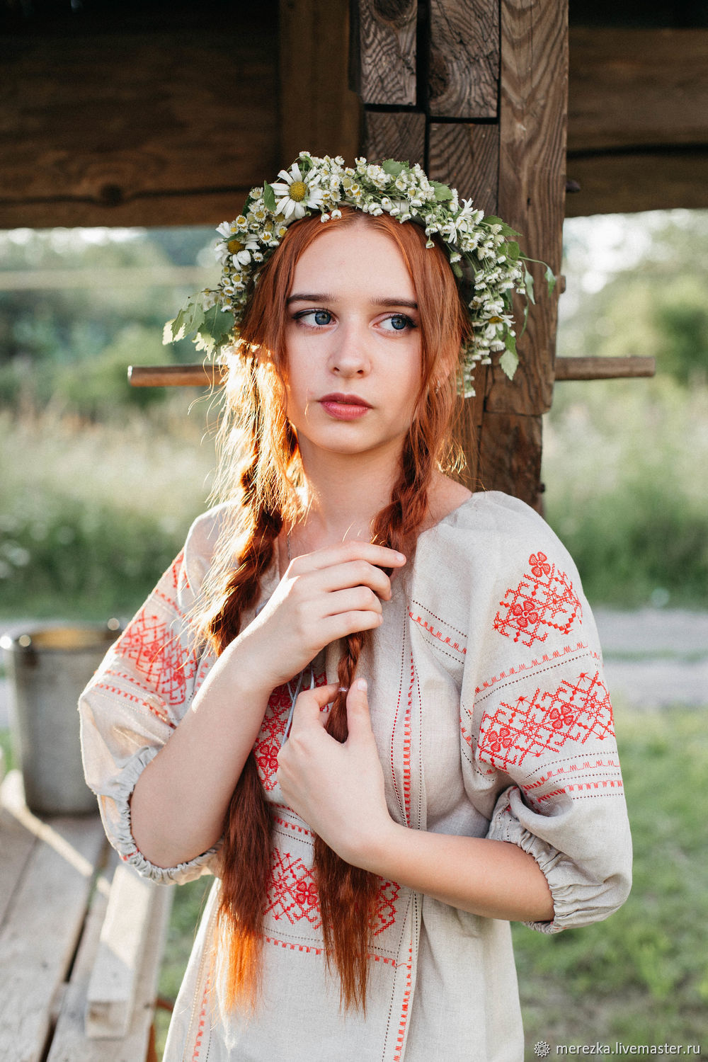 Girls in Slavic costumes in Xinxiang